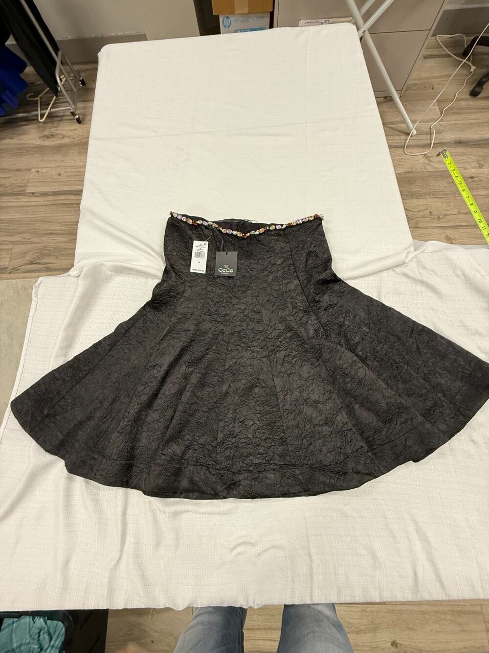 NWT CeCe Dresses Strapless Fit Flare Cocktail Dress Jeweled Neckline Black Size